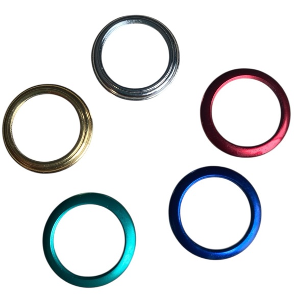 AUTHENTIC Vintage Gucci Interchangeable Bezel Watch w/ 5 Bezels, Box, & Papers - Picture 3 of 16